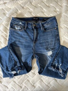 Judy Blue Dark Blue Distressed Skinny Jeans size 9/29
